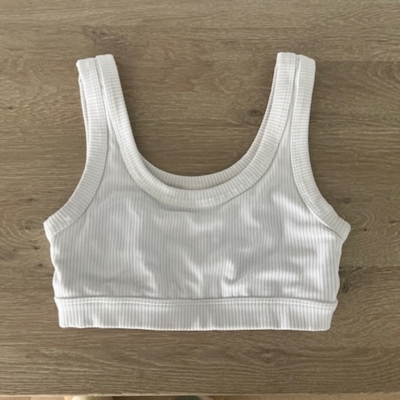 ALO Yoga Wellness Bra White Size SM Small Athleisure Lounge Pilates Sports Bra - Picture 6 of 7